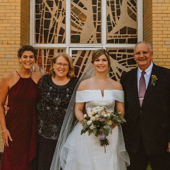 Meet your Posher, Katie - Picture 1 of 1